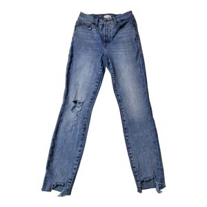 Good American Jeans Medium Wash Distressed Denim High Waisted Step Hem Size 4/27